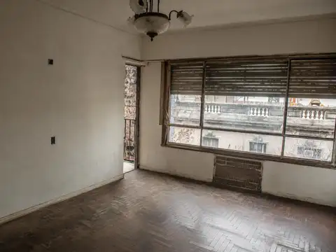 Venta Departamento 3 ambientes 74.79 m2 balcón y dependencia en Balvanera