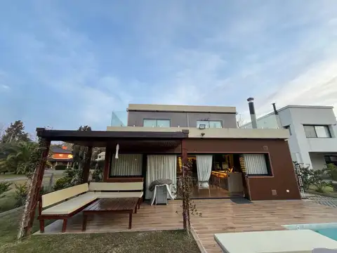 Casa en Venta en Nautico Escobar, USD 365.000