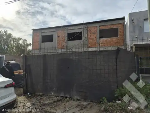 Depto Tipo Casa en Venta en Confluencia, USD 190.000