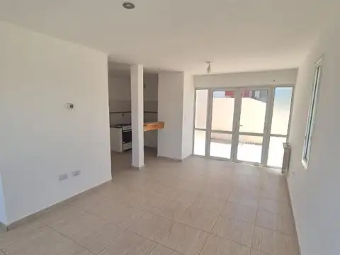 Depto Tipo Casa en Alquiler 8 años