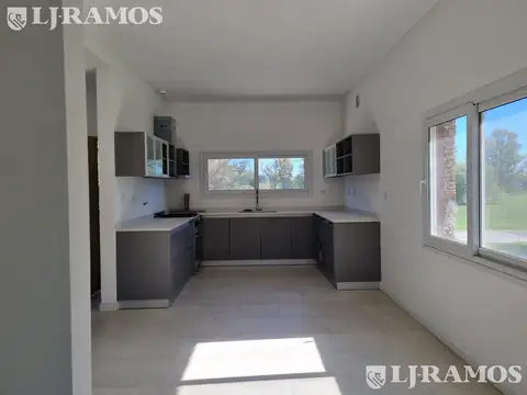 VENTA CASA EN CASUARINAS DEL PILAR