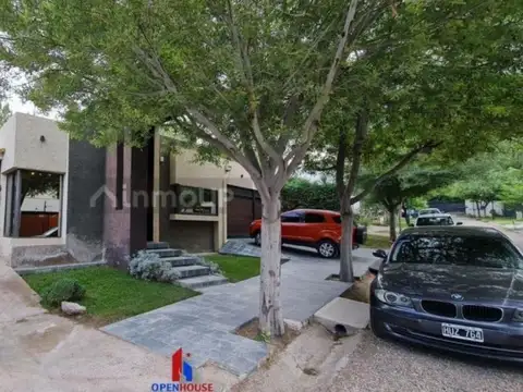 OPENHOUSE vende flamante casa en Barrio El Cortijo, Chacras de Coria