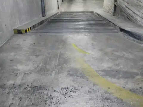 Cochera en Venta para coche grande