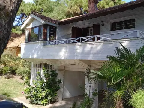 Casa Chalet  en Venta en Pinamar, Costa Atlántica, Buenos Aires