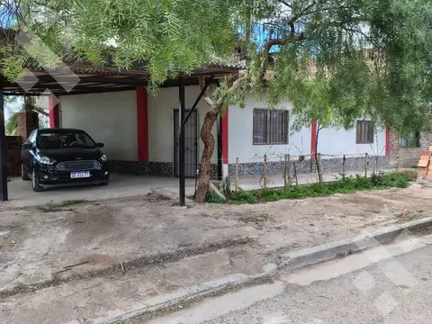 Venta de Casa 5 domitorios, San Isidro, Campo Grande, Río Negro