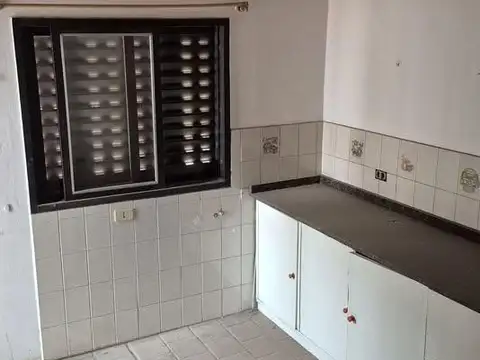 Casa 19 ambientes con 4 baños