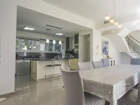 Casa en Venta al Oeste
