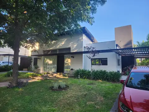 Venta Casa 5 Amb en San Carlos Country Pablo Nogues