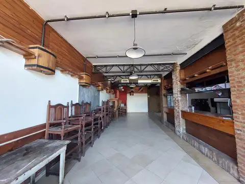 Av. Pte. J. D. Perón 975