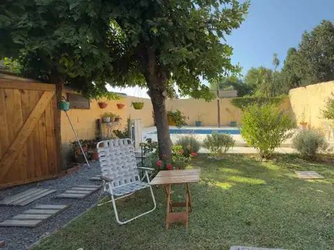 VENTA CASA 3 AMB EN TORTUGUITAS, PILETA Y COCHERA