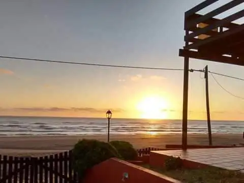 Venta: localidad "Las Toninas"Casa Tres,Cochera