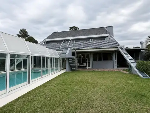 Casa en Venta en Boat Center, Tigre, 6 Ambientes, Amarra Propia