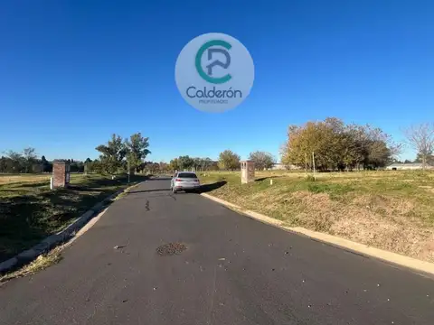 Lote en Venta . Barrio La Posta. Pilar.
