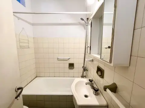 Departamento  en venta de 2 amb en Berazategui centro - Excelente Ubicación