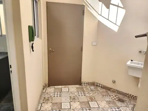 Depto Tipo Casa en Venta de 3 ambientes