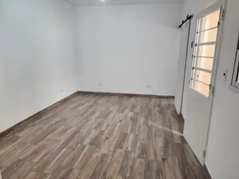 Depto Tipo Casa en Venta en Monserrat, USD 85.000