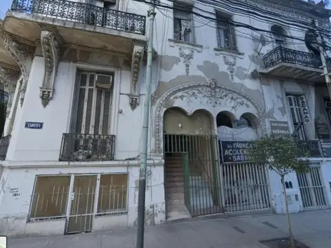 Hotel a reciclar en Once Sarmiento y Boulogne Sour Mer