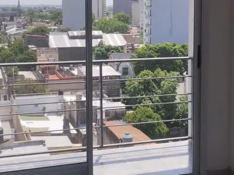 Departamento en Alquiler en Villa Talleres, $ 600.000