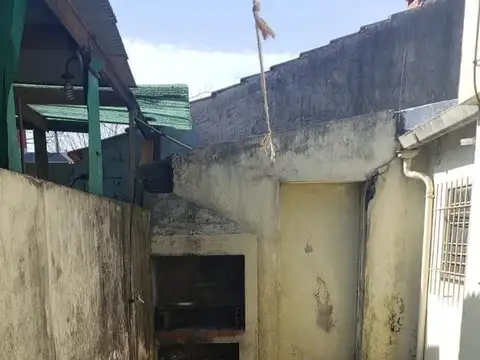 Paraisos . entre Udaondo y de la querencia  al 653