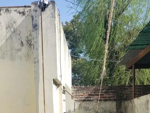 Casa en Venta en Castelar, USD 85.000