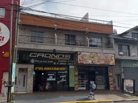 Departamento dos ambientes con balcon