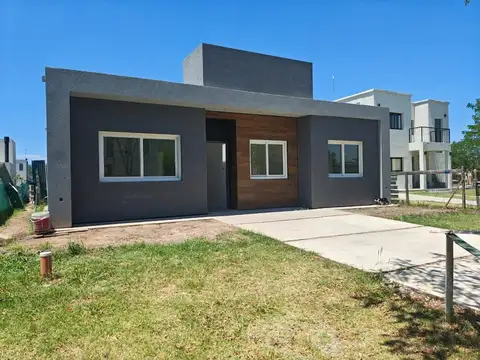 RBS. HERMOSA CASA EN SAN PABLO, DERQUI, PILAR