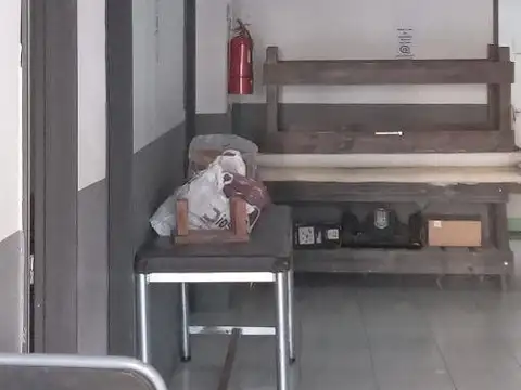 Local en Alquiler Via Pública