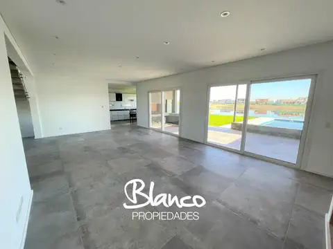 Casa en Alquiler A Estrenar
