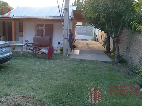 Vende Casa en Barrio Virgen Del Valle - Plottier