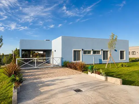 CASA EN VENTA EN FINCAS DE SAN VICENTE SPORTING