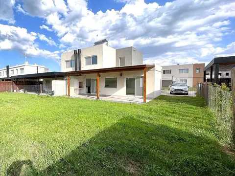 Casa en Venta en Casas de San Patricio, Villanueva
