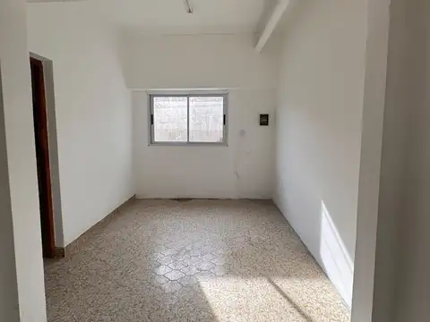 Depto Tipo Casa en Venta en Malaver, USD 120.000