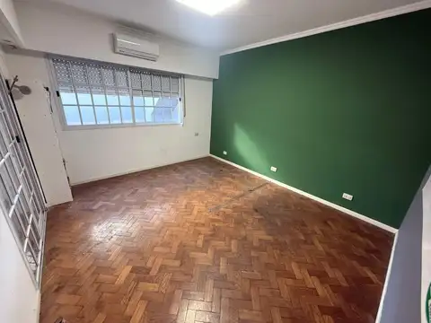 Oficina 3 ambientes con 1 baño