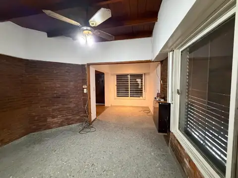 Depto Tipo Casa en Alquiler de 4 dormitorios