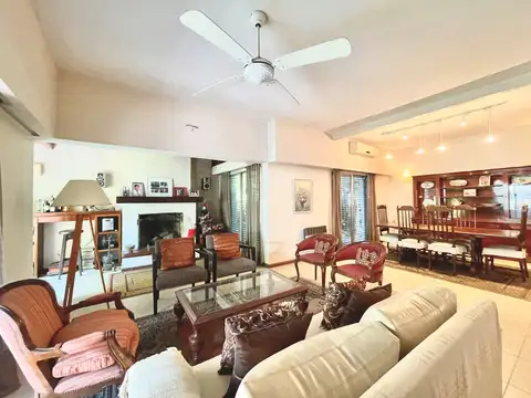 Casa 4 ambientes con 3 baños
