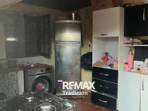 Casa 4 ambientes con 2 baños