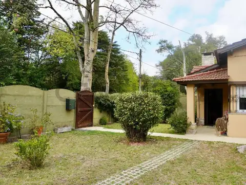 Casa en venta | Calle 443 entre Camino Gral. Belgrano y 24 - La plata