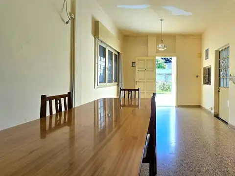 VENTA CASA 4 AMBIENTES LOTE PROPIO CASEROS