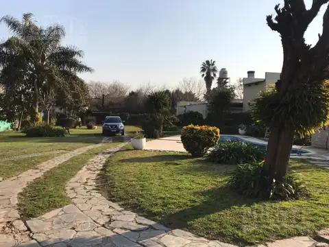 Quinta en Venta en Luis Guillon, USD 199.999