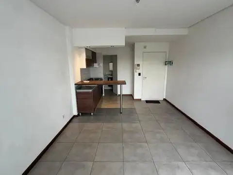 Departamento en Alquiler en Moron Sur, $ 390.000