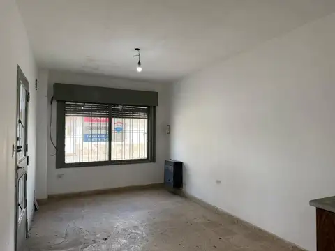 Casa 2 ambientes con 1 baño