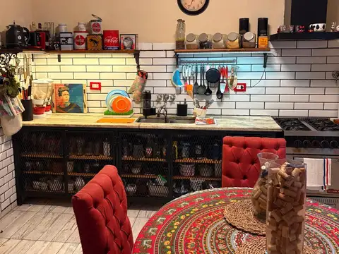 Suipacha 300, Piso PB