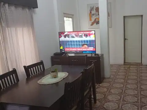 Depto Tipo Casa en Venta de 5 ambientes