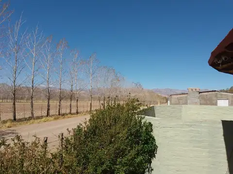 Casa en Venta con 4 cocheras