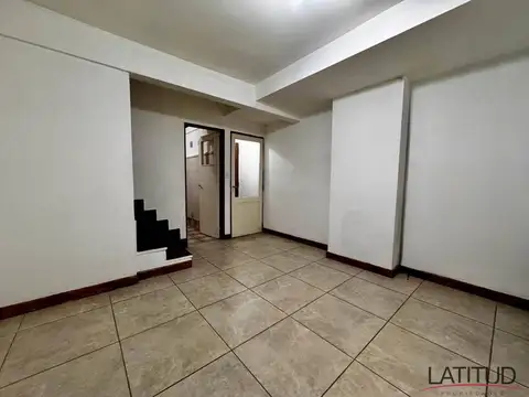 Duplex 2 dormitorios ubicado en el microcentro