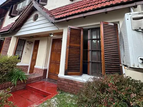 Depto Tipo Casa en Venta de 4 ambientes