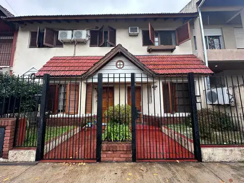 DUPLEX 4 AMB EN VENTA EN VILLA ADELINA