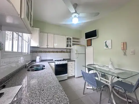 Depto Tipo Casa en Venta en Villa Adelina, USD 180.000