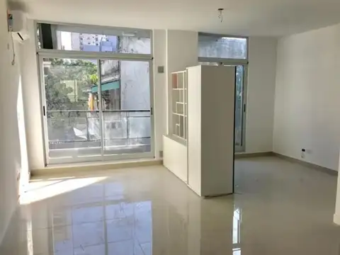 HERMOSO MONOAMBIENTE EXCELENTE DISTRIBUCION Y SUPER LUMINOSO