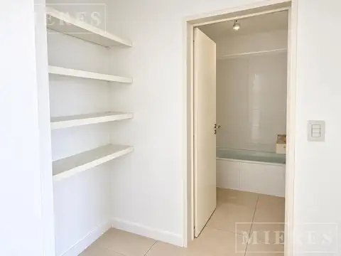 Departamento en Alquiler con 1 cocheras